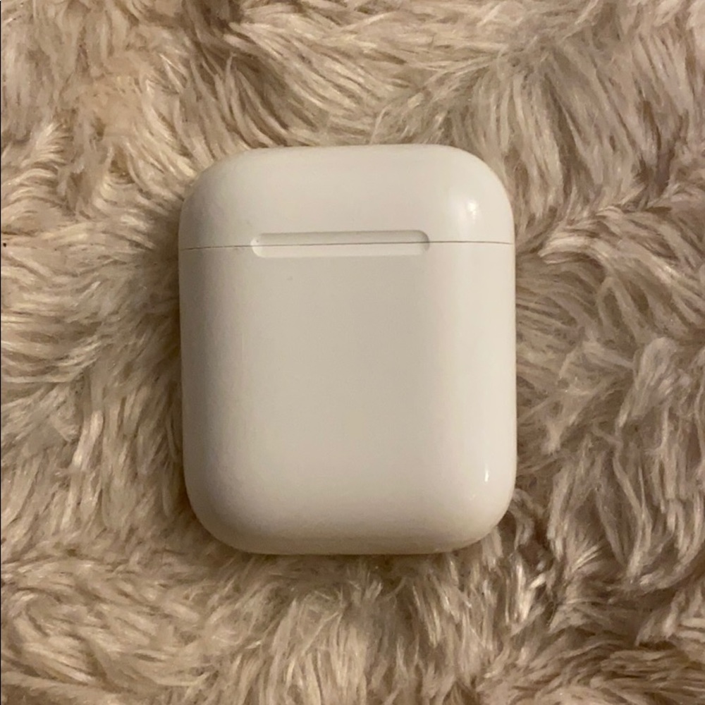 AirPods (1st generation)
